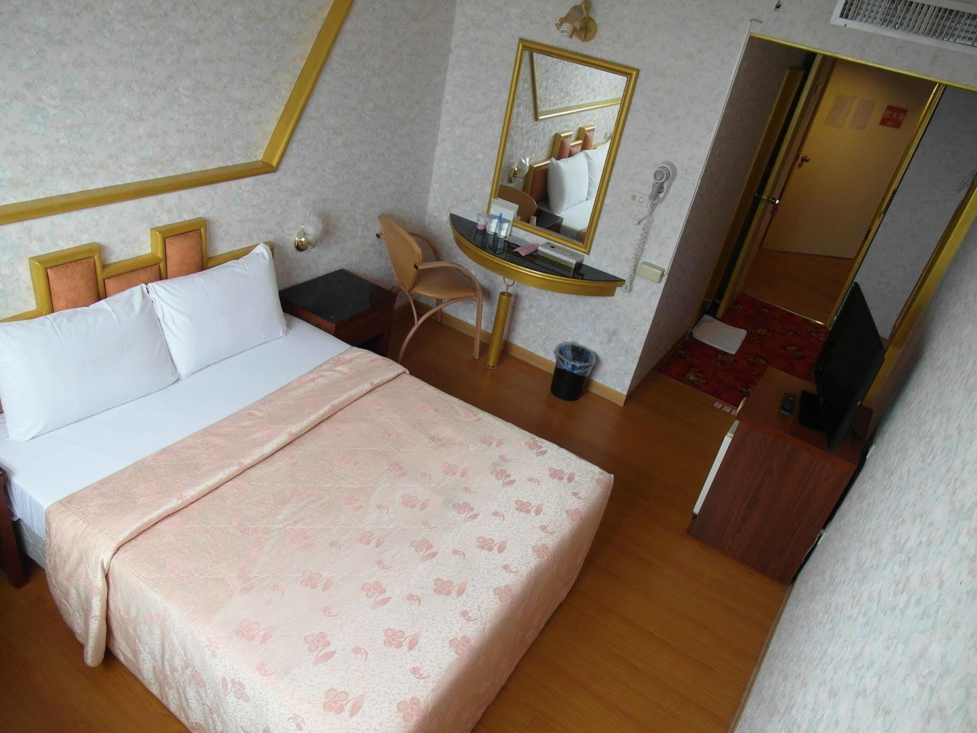 טאינאן Lan Yin Tie Dao Hotel מראה חיצוני תמונה